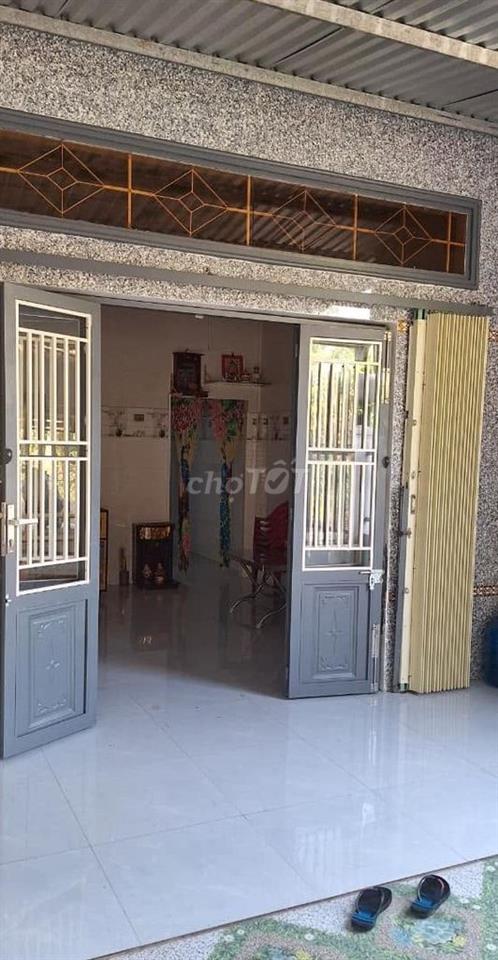 Chủ đi định cư cần bán gấp căn nhà 126m2 đường Trần Tử Bình Củ Chi