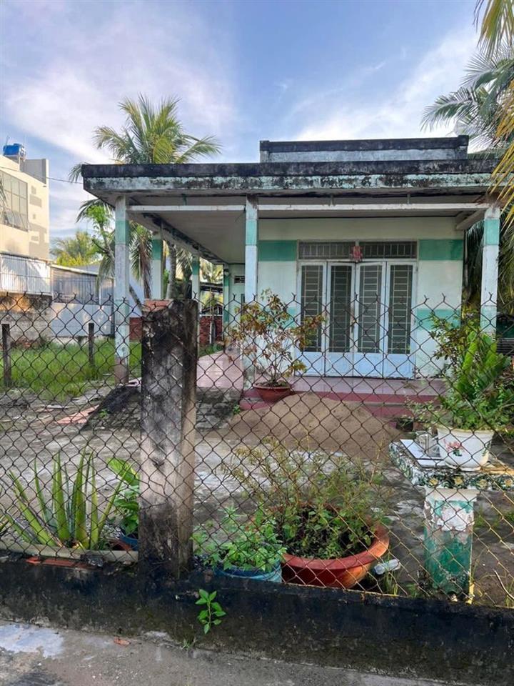 Thua bóng đá chủ cần bán căn nhà 125m2 đường Lê Thị Siêng Củ Chi