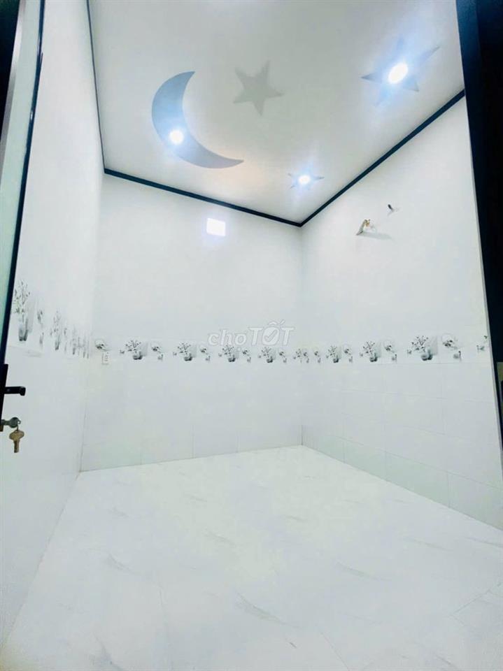 Vỡ nợ chủ cần bán gấp căn nhà 117m2 đường giồng cát Tân Phú Trung