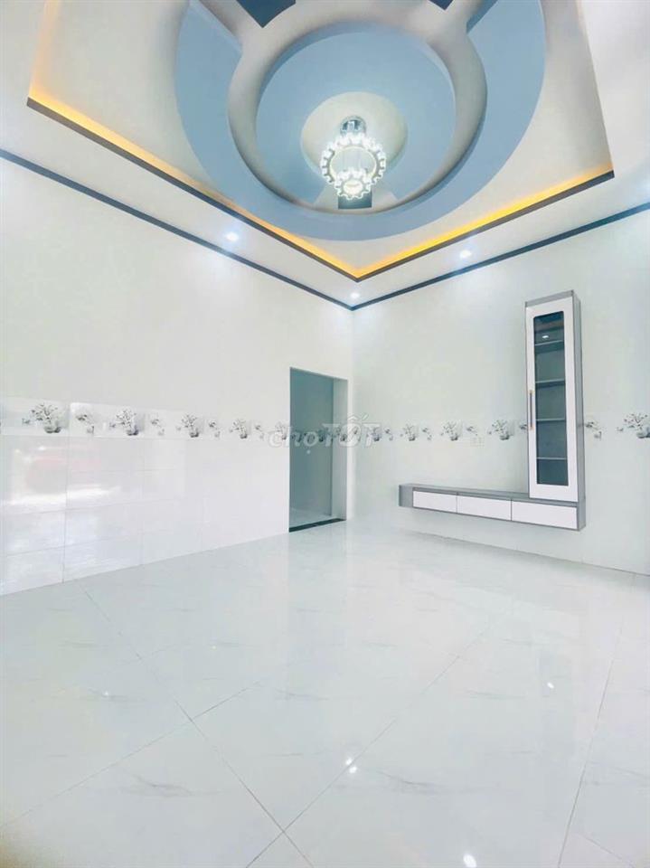 Vỡ nợ chủ cần bán gấp căn nhà 117m2 đường giồng cát Tân Phú Trung
