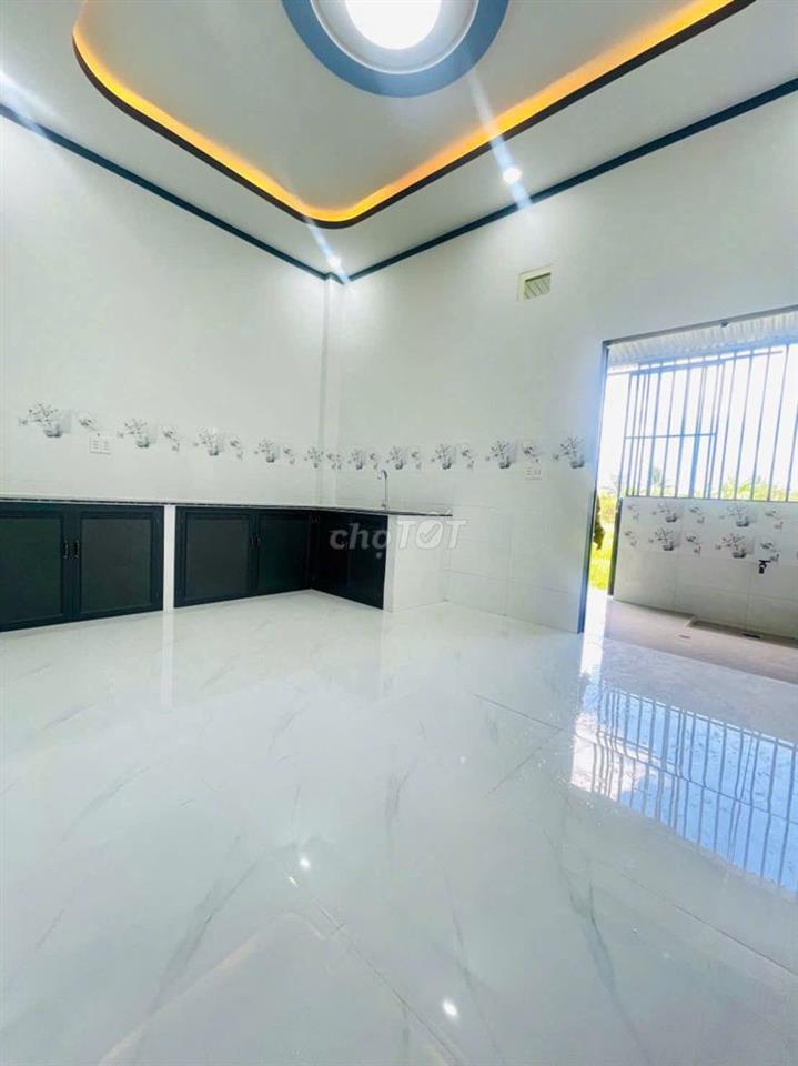 Vỡ nợ chủ cần bán gấp căn nhà 117m2 đường giồng cát Tân Phú Trung