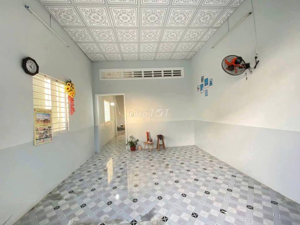 Ngộp chủ cần bán gấp căn nhà 99m2 đường Nguyễn Thị Lắng Tân Phú Trung