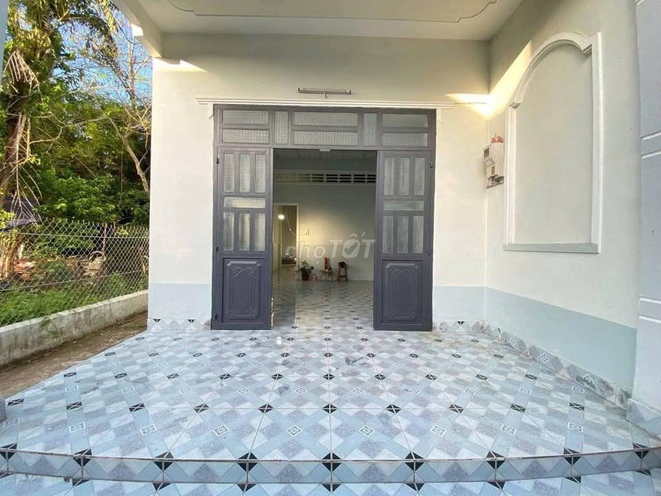 Ngộp chủ cần bán gấp căn nhà 99m2 đường Nguyễn Thị Lắng Tân Phú Trung