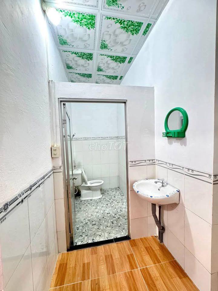 Cần tiền bán gấp căn nhà 80m2 đường Lê Minh Nhựt Tân Thông Hội Củ Chi