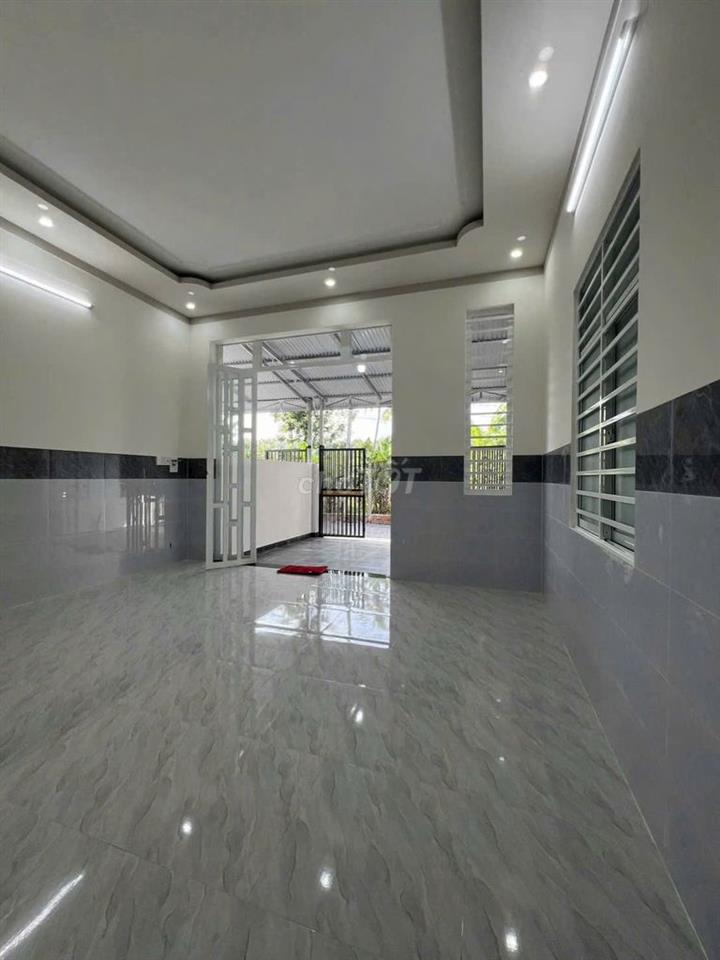 Ngộp chủ cần bán gấp căn nhà 80m2 Đường Lê Minh Nhựt Tân Thông Hội