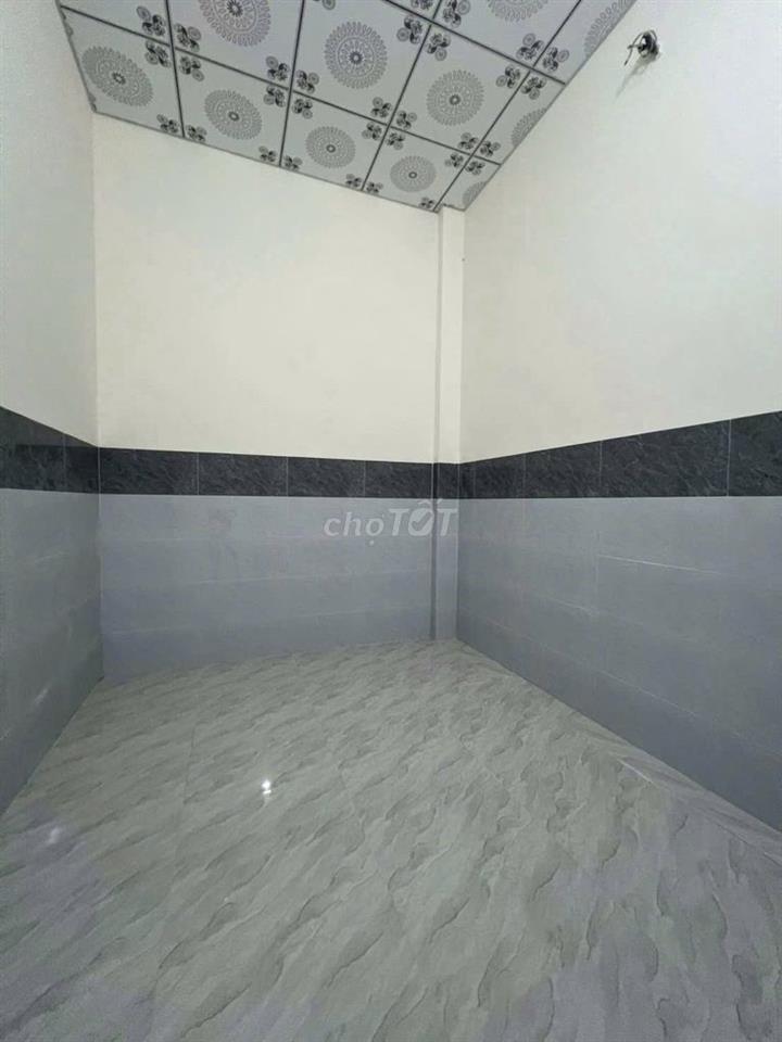 Ngộp chủ cần bán gấp căn nhà 80m2 Đường Lê Minh Nhựt Tân Thông Hội