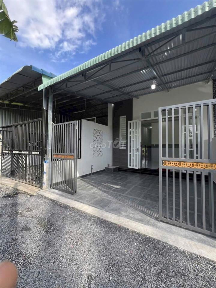 Ngộp chủ cần bán gấp căn nhà 80m2 Đường Lê Minh Nhựt Tân Thông Hội