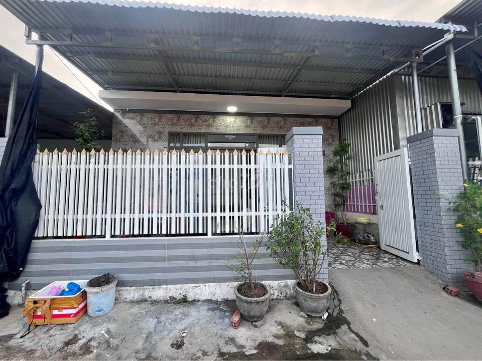 Ngộp chủ cần bán gấp căn nhà 102m2 Tân An Hội Củ Chi chỉ 780tr