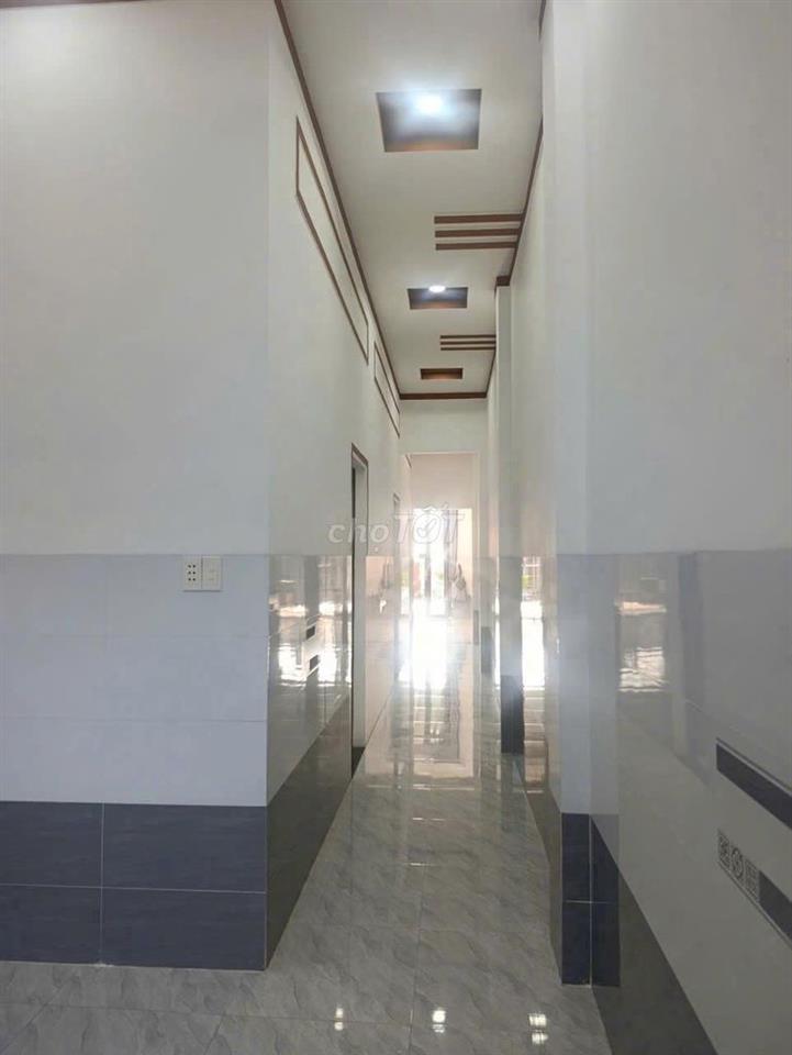 Vỡ nợ chủ cần bán gấp căn nhà 102m2 đường Hà Văn Lao Tân An Hội Củ Chi