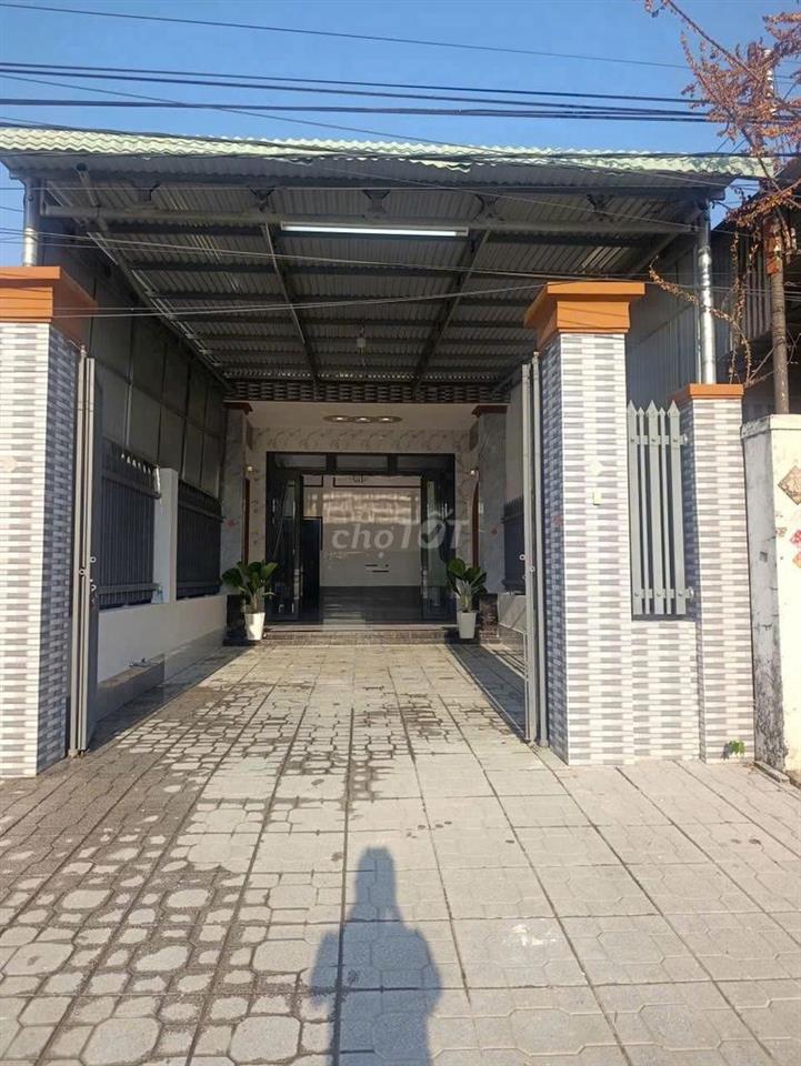 Vỡ nợ chủ cần bán gấp căn nhà 102m2 đường Hà Văn Lao Tân An Hội Củ Chi