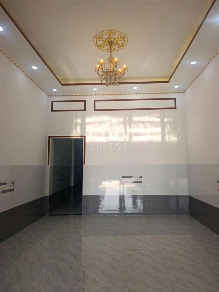 Vỡ nợ chủ cần bán gấp căn nhà 102m2 đường Hà Văn Lao Tân An Hội Củ Chi