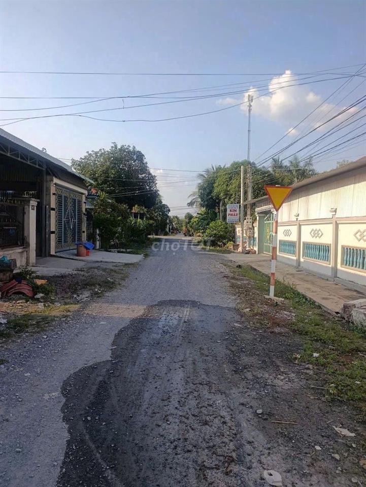 Vỡ nợ chủ cần bán gấp căn nhà 102m2 đường Hà Văn Lao Tân An Hội Củ Chi