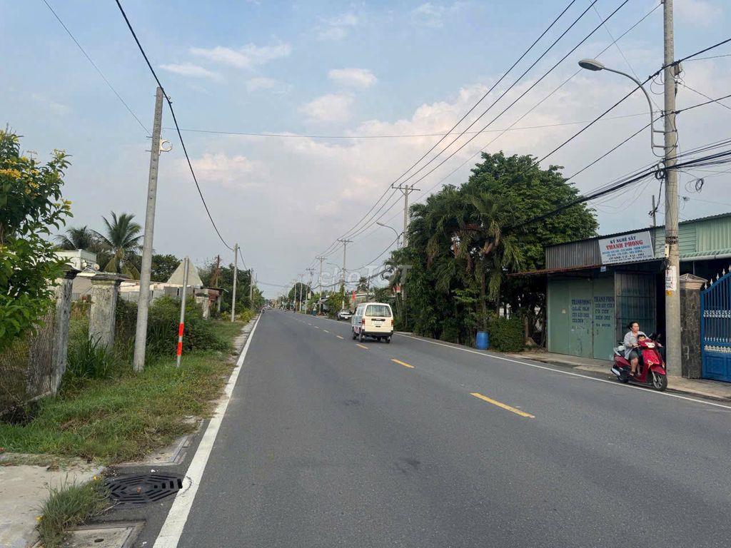 BÁN NHÀ MẶT TIỀN TỈNH LỘ 7 DT 126M2 SHR CHỦ NGỘP BÁN GẤP GIÁ RẺ 800TR
