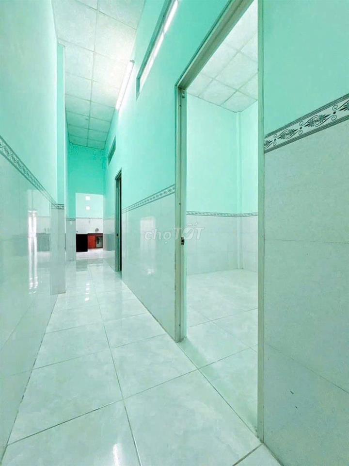 Bán nhà hẻm thông Nguyễn Thị Lắng, Củ Chi, 109m2, Sổ hồng, giá 870 Tr