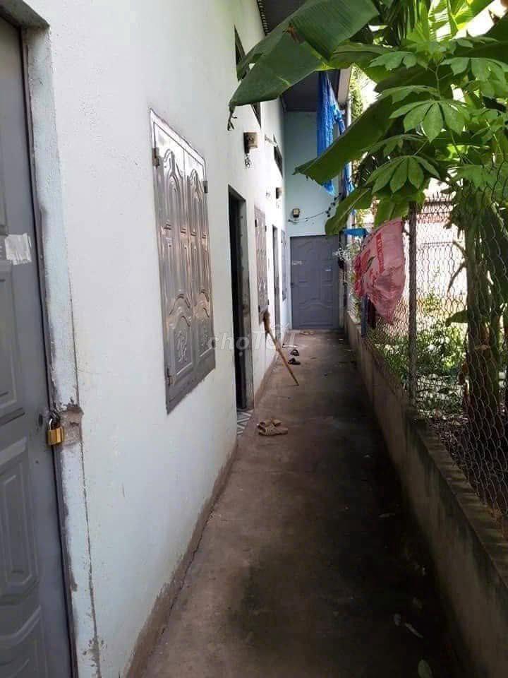 Bán gấp 5 phòng trọ, ngay KCN Tây Bắc Củ Chi, 125m2, 950 Triệu. SHR