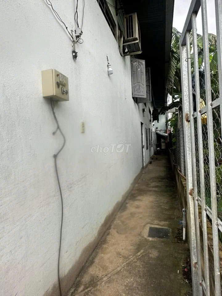 Bán gấp 5 phòng trọ, ngay KCN Tây Bắc Củ Chi, 125m2, 950 Triệu. SHR
