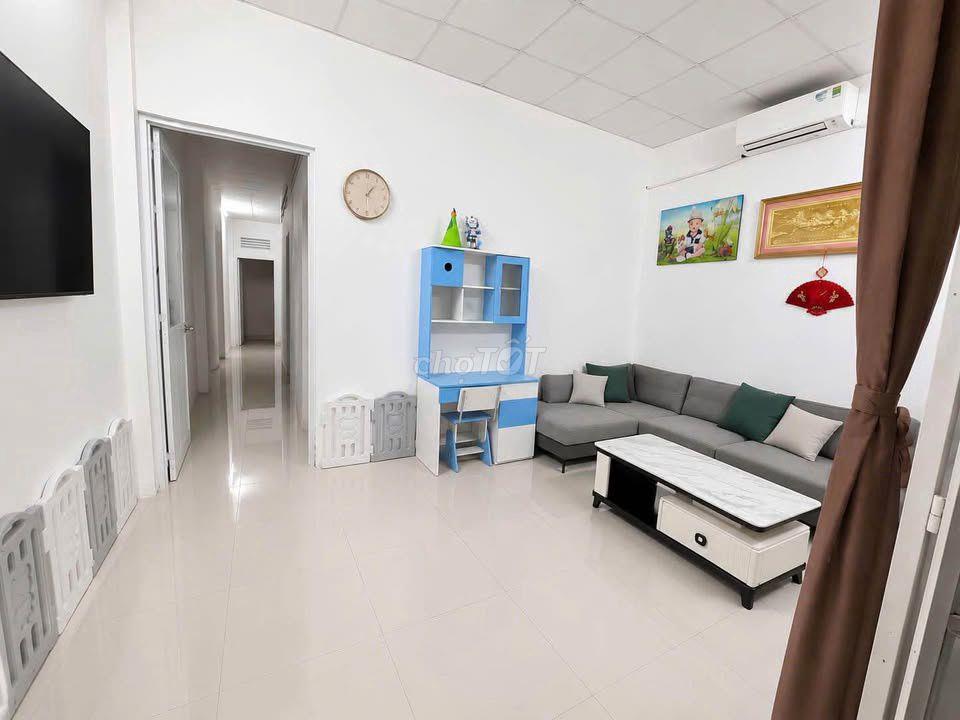 Cắt lỗ bán gấp nhà hẻm ô tô đg Lê Thị Siêng, Tân Thông Hội, SHR, 900TR