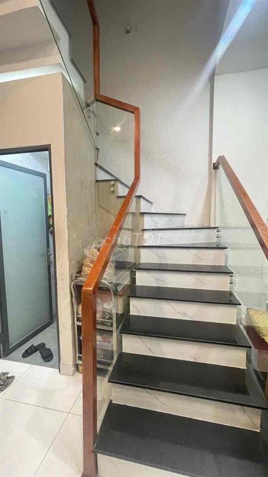Nhà Nguyễn Duy Cung • 45m2 • 3 Tầng Lầu • 4 Phòng Ngủ