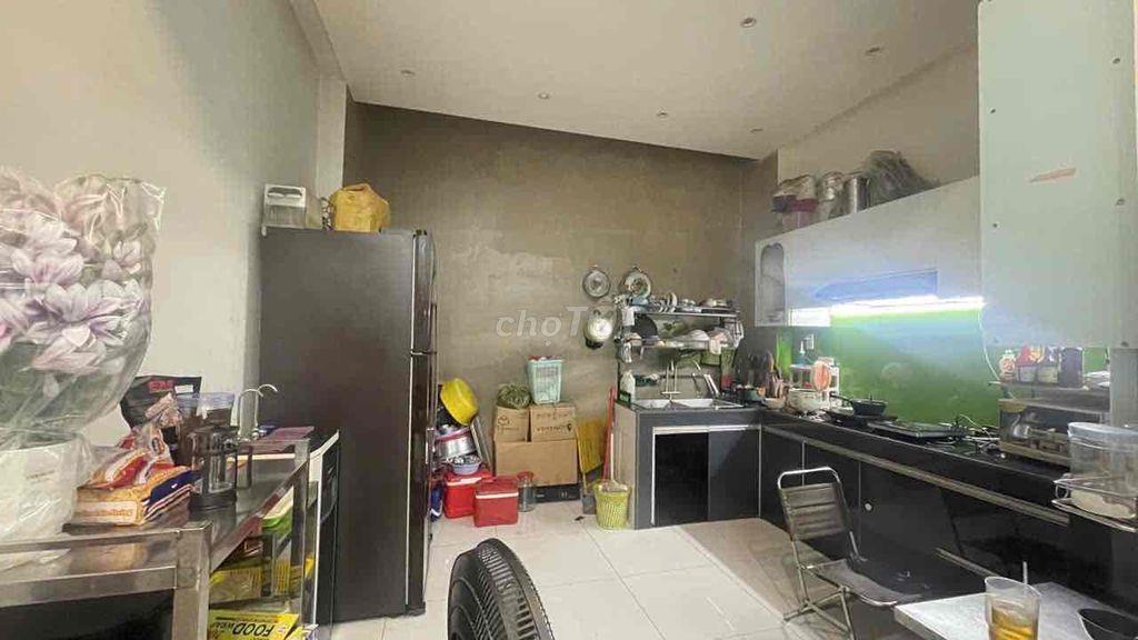 Nhà Nguyễn Duy Cung • 45m2 • 3 Tầng Lầu • 4 Phòng Ngủ