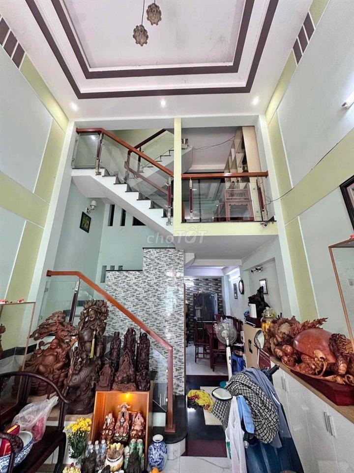NHÀ 3 LẦU HẺM XE HƠI - QUANG TRUNG P8 GÒ VẤP