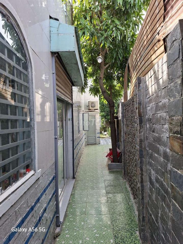 bán nhà vườn đang cho thuê 