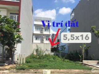 Bán gấp lô đất sát Vin Hóc Môn 86m2 giá 1tỷ7 đường nhựa  sổ hồng riêng