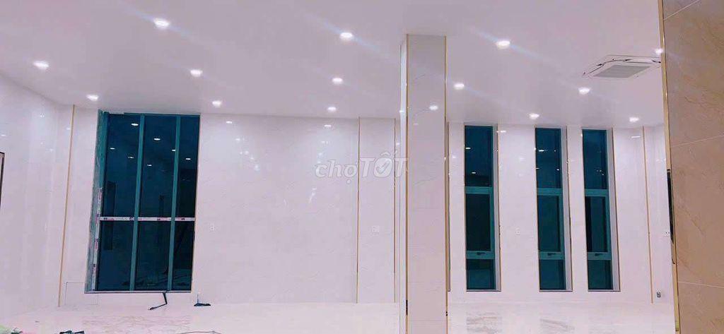 Kho xưởng 2/Lê Thị Hà-Tân Xuân-Hóc Môn.Dt 12,2x44~535m2~2 tấm. 25ty