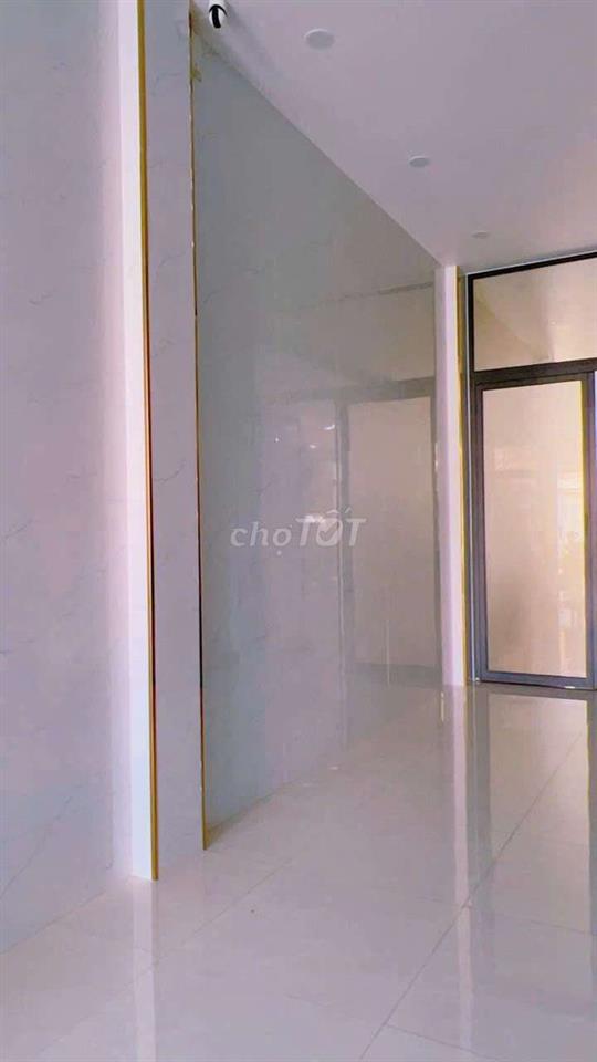 Kho xưởng 2/Lê Thị Hà-Tân Xuân-Hóc Môn.Dt 12,2x44~535m2~2 tấm. 25ty
