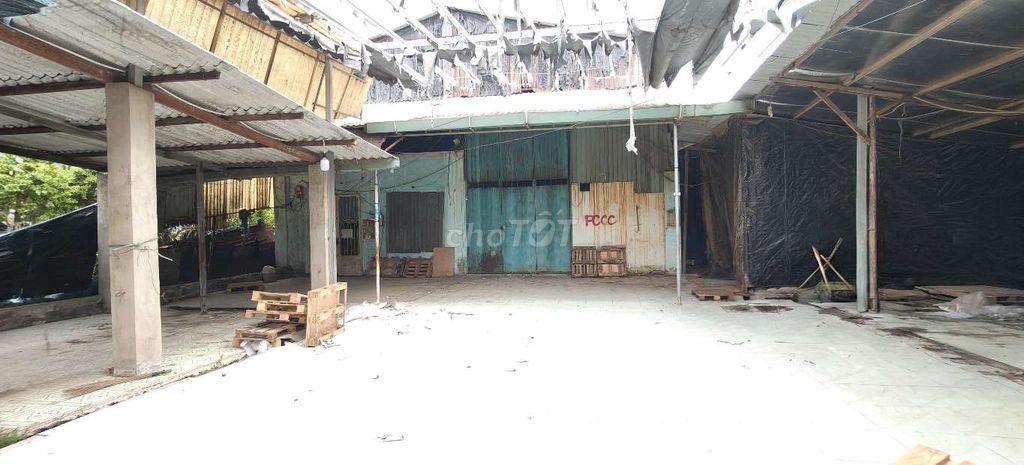 Kho xưởng mặt tiền Tân Hiệp 9-Hóc Môn. 4000m2 (1000m2 sàn). 50tr/tháng