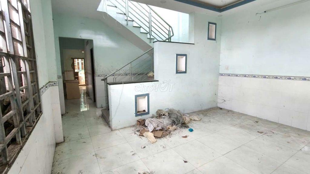 Kho xưởng 1/Nguyễn Kim Cương-Tân Thạnh Đông-Củ Chi.Dt sàn 1300m2. 35tr