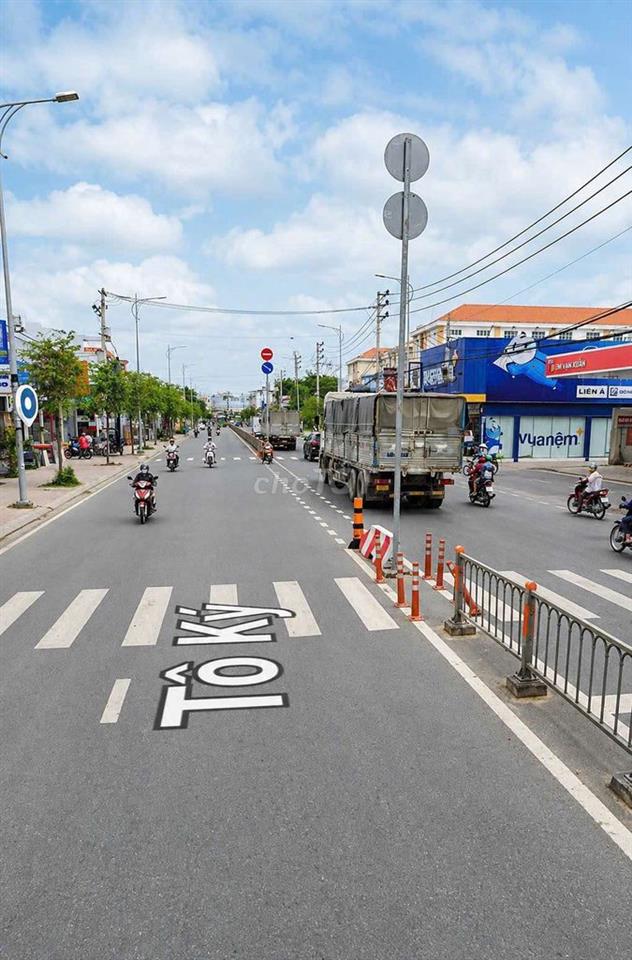 Kho xưởng mặt tiền Tô Ký-Thới Tam Thôn-Hóc Môn. Dt 12x50~600m2. 45tr