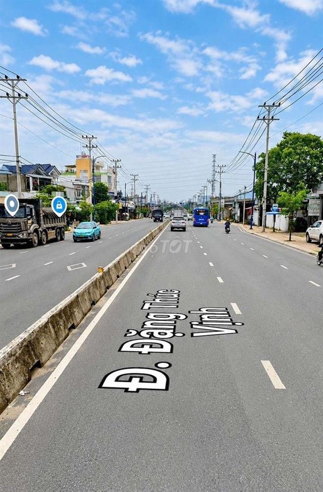 Nhà mặt tiền Đặng Thúc Vịnh-Thới Tam Thôn-Hóc Môn.Dt 16x20~330m2~20ty