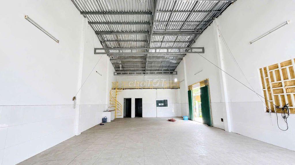 Kho xưởng góc 2 mặt Tiền Tân Hiệp 8-1-Hóc Môn.Dt 9x20~178m2~5,7ty
