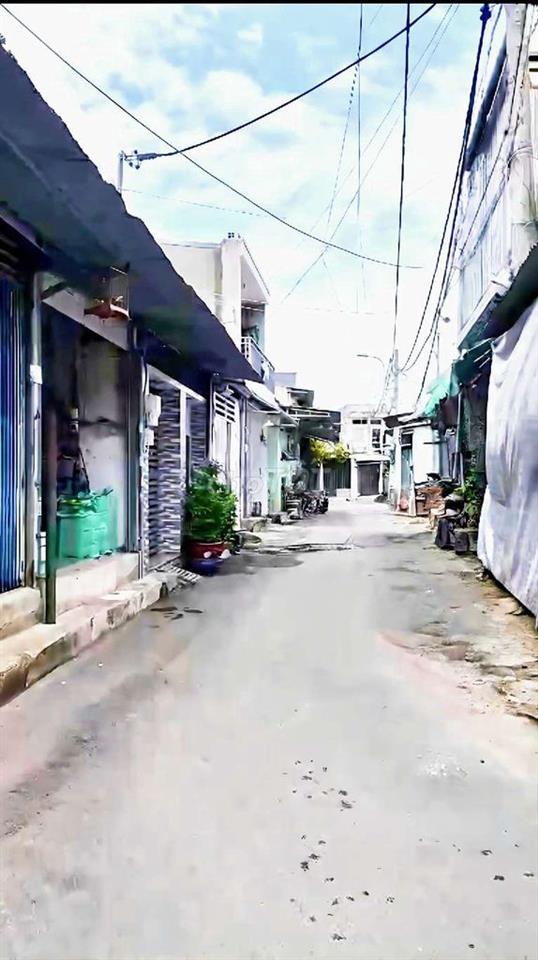 Nhà cấp 4 mặt tiền Tân Tiến 4-Xuân Thới Đông-Hóc Môn.Dt 528m2. 20ty