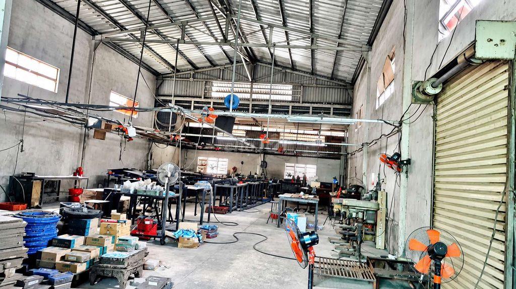 Kho xưởng mặt tiền Nguyễn Thị Sáu-xã Đông Thạnh mới. Dt 600m2. 26tr