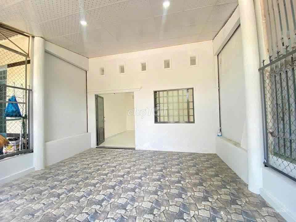 Bán gấp căn nhà ở 1/ Mai Thị Buội-Phước Vĩnh An 96m2 shr giá chỉ 845tr