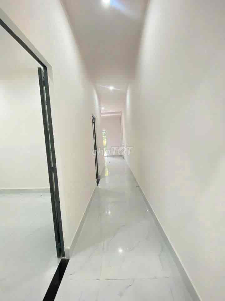 Bán gấp căn nhà ở 1/ Mai Thị Buội-Phước Vĩnh An 96m2 shr giá chỉ 845tr