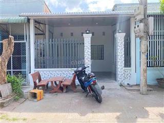 Bán gấp căn nhà ở 1/ Mai Thị Buội-Phước Vĩnh An 96m2 shr giá chỉ 845tr