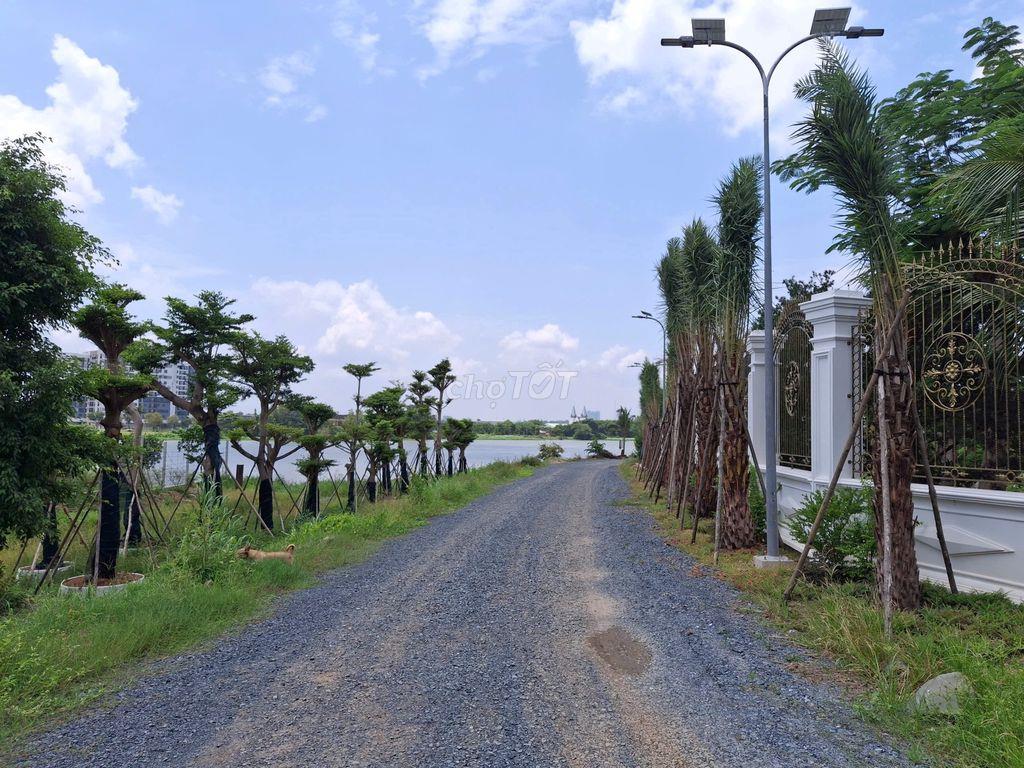 Biệt thự 100% Gỗ Đỏ Việt Nam.