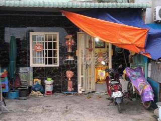 nhà ngay trung tâm tân quy