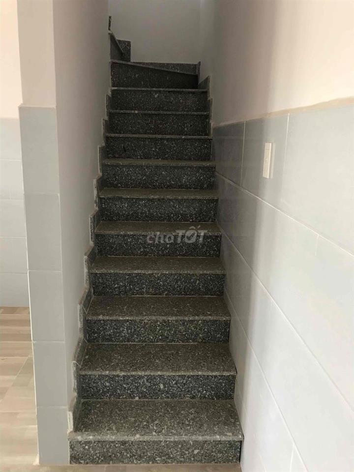 Chính chủ bán nhà MT đường Võ Thị Quận dt 8x30 full thổ cư