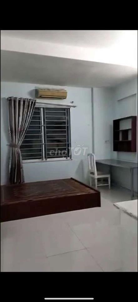 Cho thuê phòng lầu 1, giờ tự do f15 tân bình 