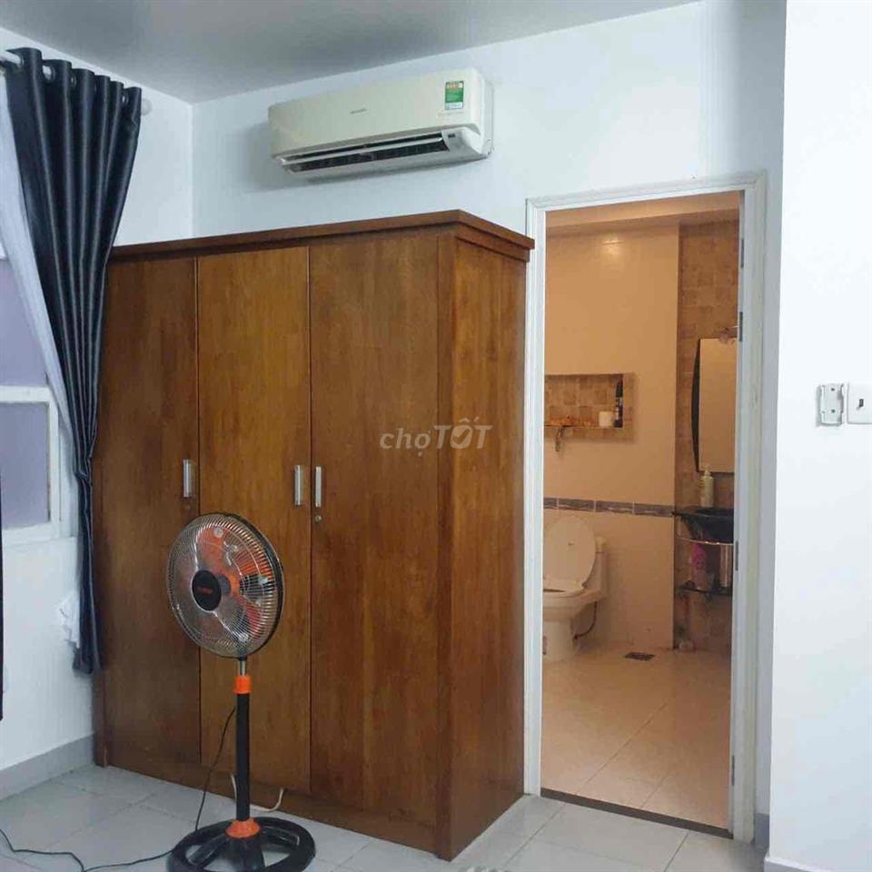 cho thuê biệt thự  3 tầng