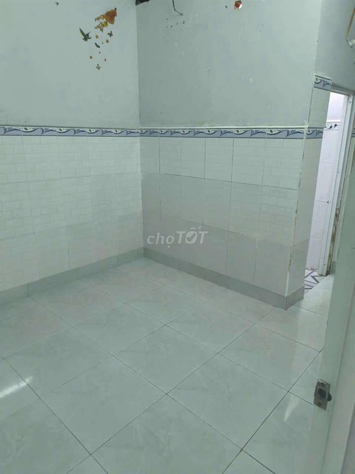 Nhà mặt tiền gần ngã. tư suối lội , quốc lộ 22