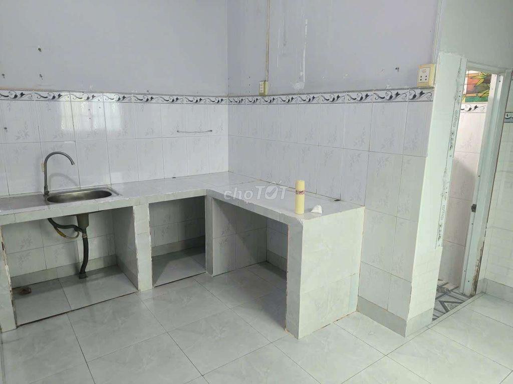 Nhà mặt tiền gần ngã. tư suối lội , quốc lộ 22