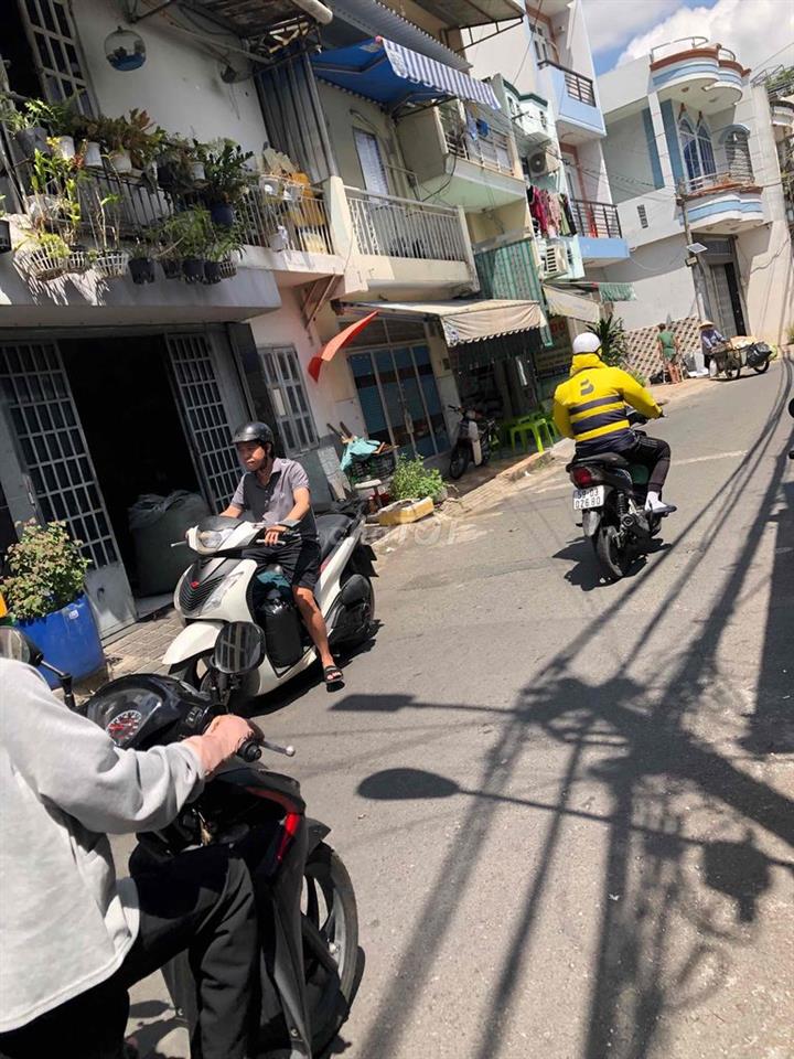 nhà mặt tiền đường cho thuê