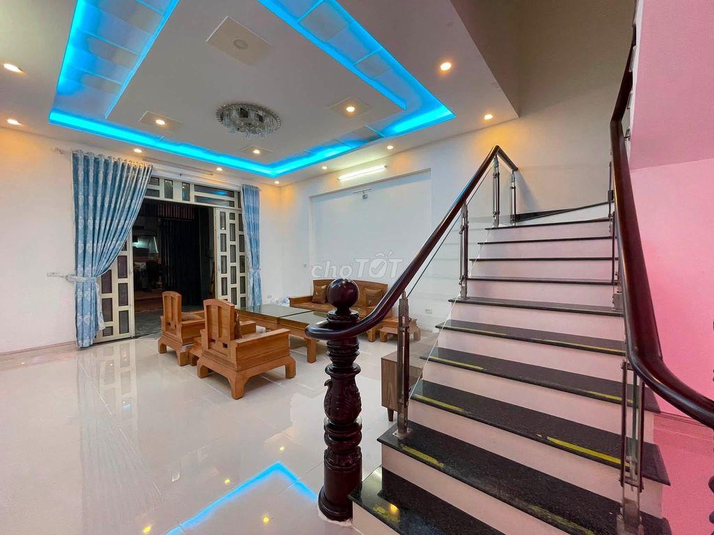 BÁN NHÀ MT ĐƯỜNG PHAN THỊ XÍCH NGAY PCC TÂN QUY