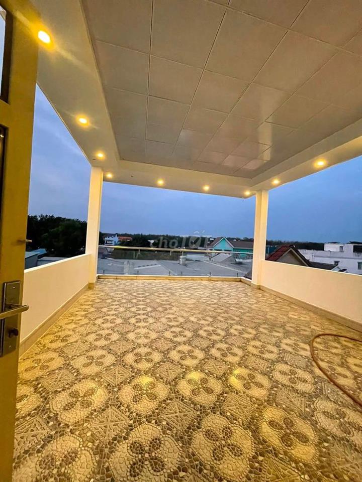 BÁN NHÀ MT ĐƯỜNG PHAN THỊ XÍCH NGAY PCC TÂN QUY