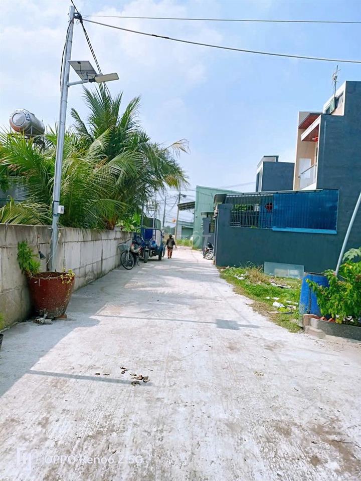 BÁN NHÀ MT ĐƯỜNG BÊ TÔNG 5M XE ÔTÔ 