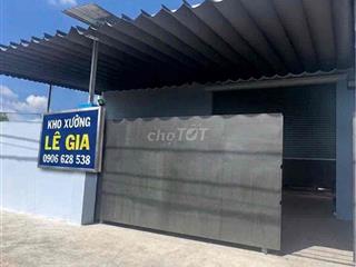 Cho thuê xưởng 650m. Mặt tiền Nguyễn Văn Bứa. Xuân Thới Sơn. Hóc Môn